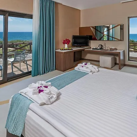 Noah's Ark Deluxe & 5* Famagusta (Northern Cyprus)