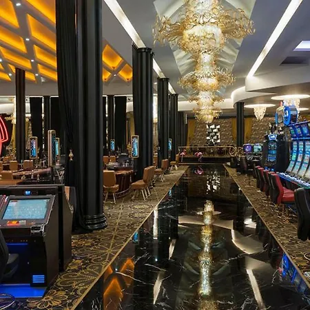 Hotel Noah's Ark Deluxe &