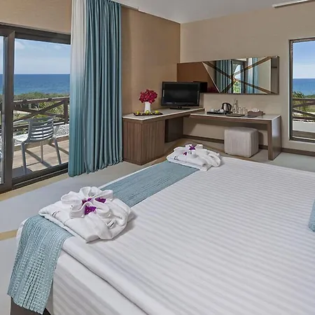 Noah's Ark Deluxe & 5* Famagusta (Northern Cyprus)