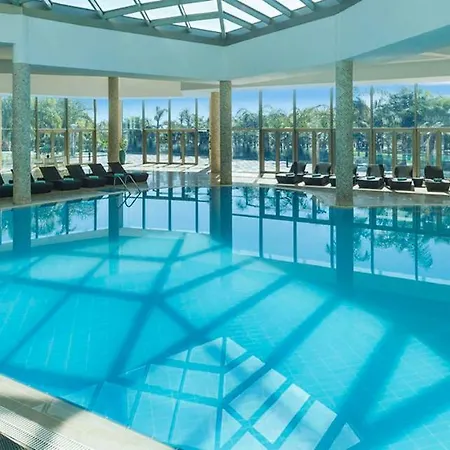 Noah's Ark Deluxe & 5*