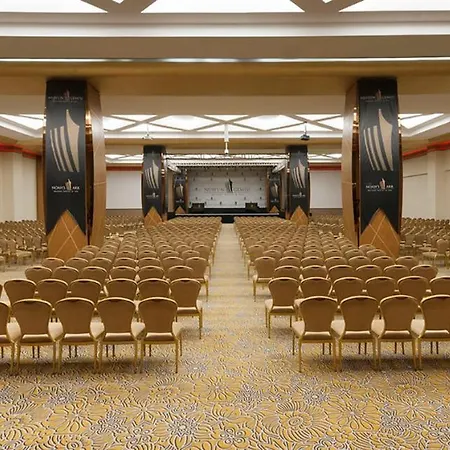 Noah's Ark Deluxe & 5*