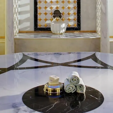 Noah's Ark Deluxe & Otel 5*