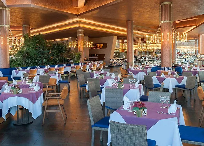 Noah's Ark Deluxe & 5* Famagusta (Northern Cyprus)