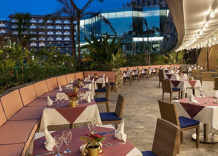 Noah's Ark Deluxe & 5*