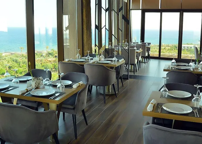 Noah's Ark Deluxe & 5* Famagusta (Northern Cyprus)