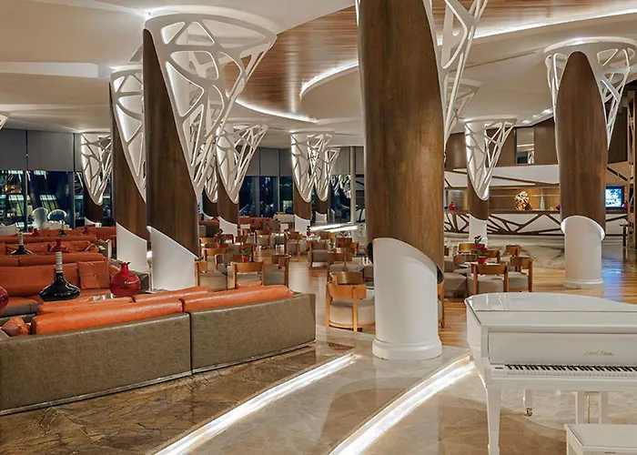 Noah's Ark Deluxe & Hotel