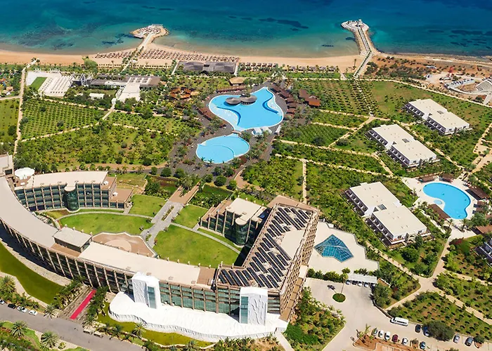 Noah's Ark Deluxe & 5* Famagusta (Northern Cyprus)
