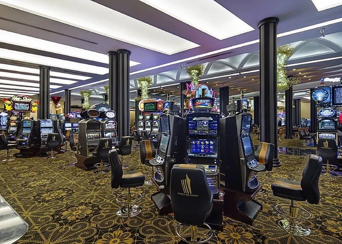 فندق Noah's Ark Deluxe & 5*