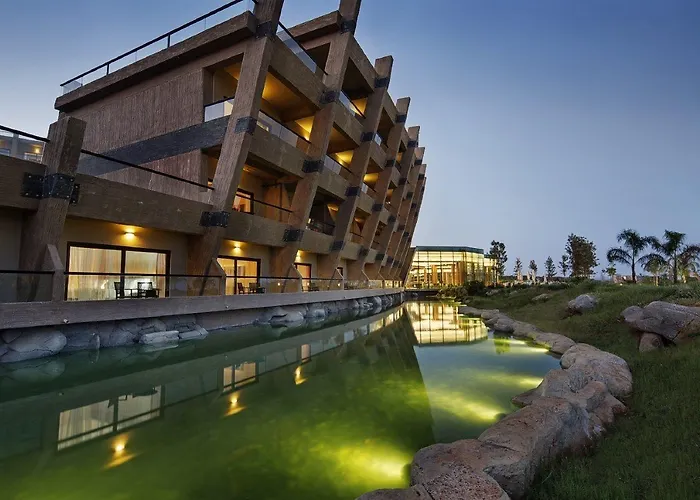 Hotel Noah's Ark Deluxe &