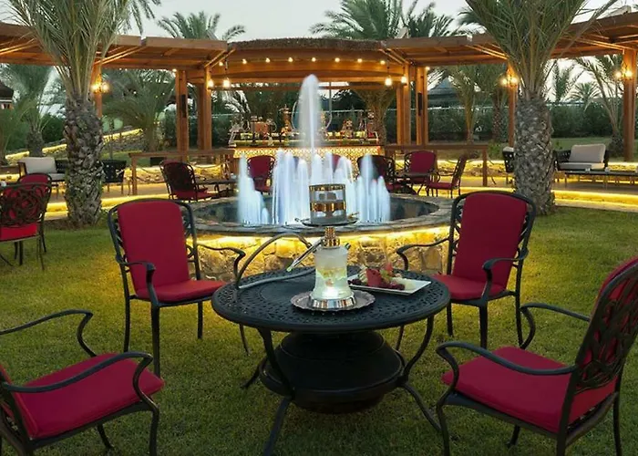 Noah's Ark Deluxe & Hotel 5*