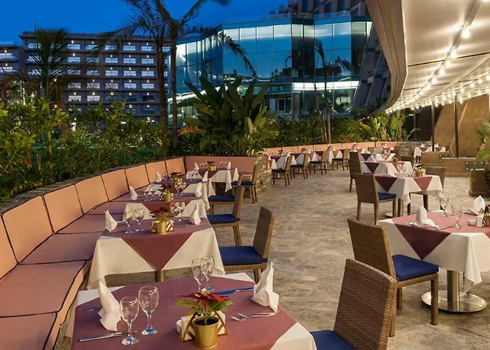 Noah's Ark Deluxe & 5* Famagusta (Northern Cyprus)