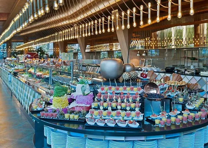 Noah's Ark Deluxe & 5* Famagusta (Northern Cyprus)