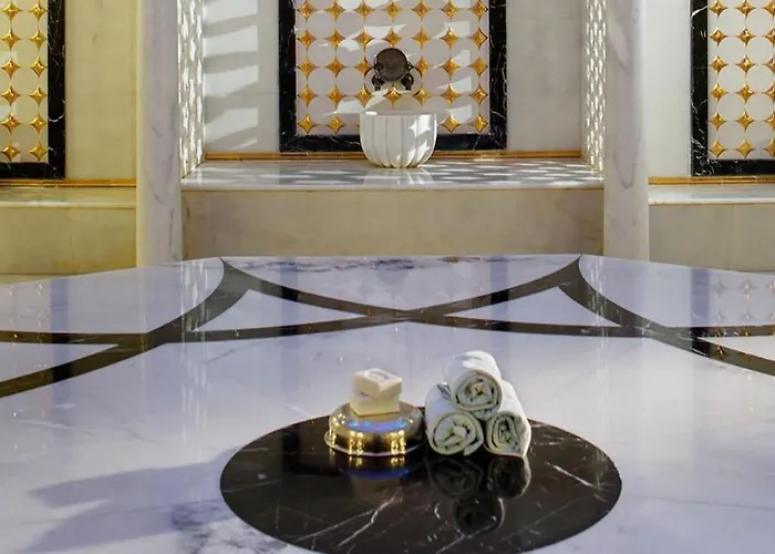 Noah's Ark Deluxe & Hotel 5*