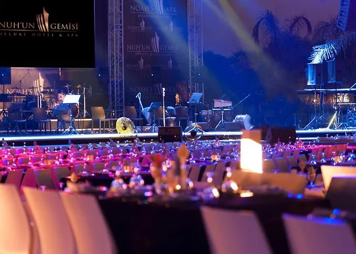 Hotel Noah's Ark Deluxe & 5*